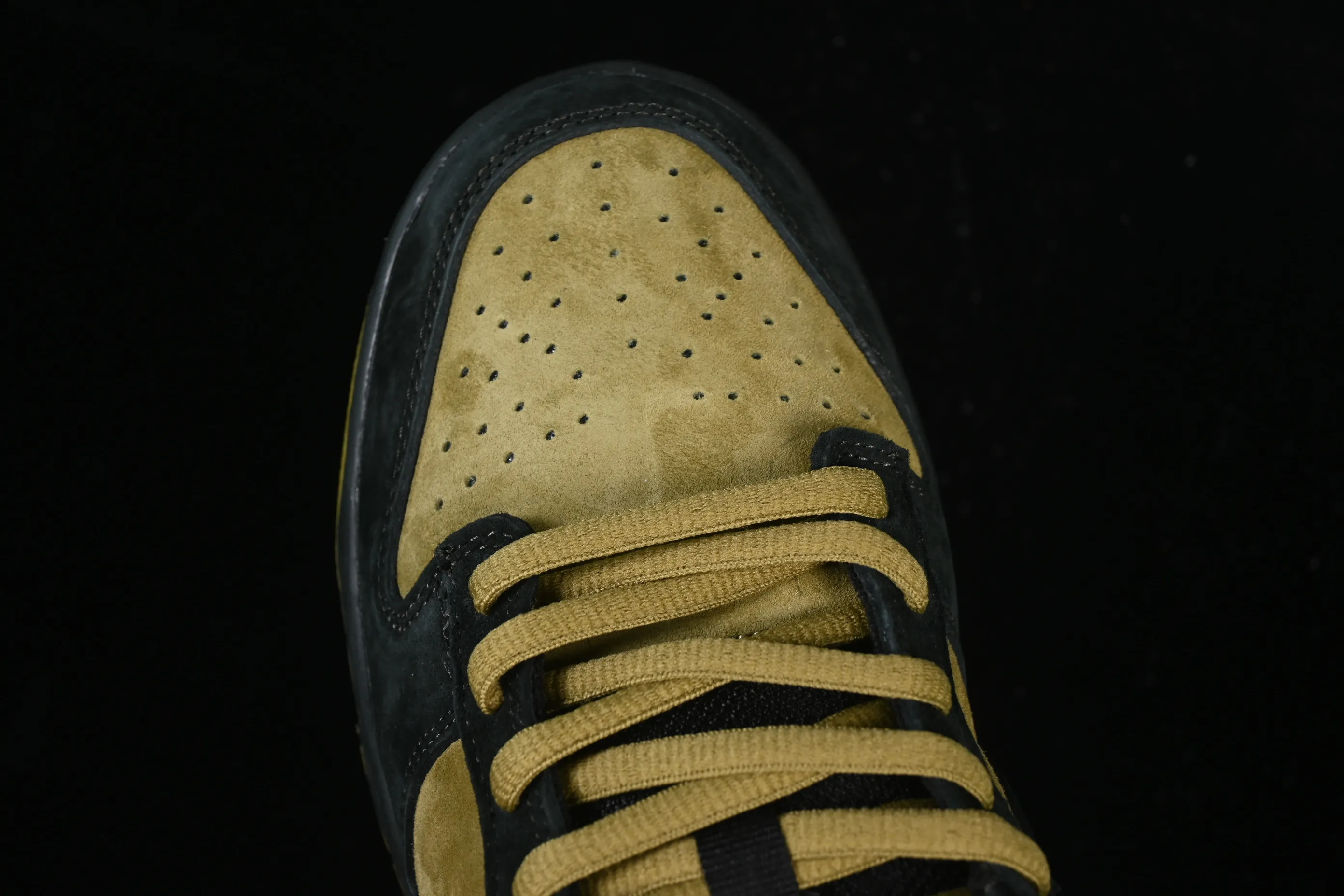 All Categories Nk SB Dunk Series Nk SB Dunk Low Low-top sneakers Supreme x Nike Dunk SB Dunk Low joint brown and yellow low-top casual skateboard shoes HQ8487-300
